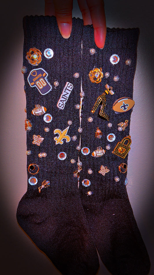 BLACK N GOLD B’DAZZLE JUNK SOCKS.