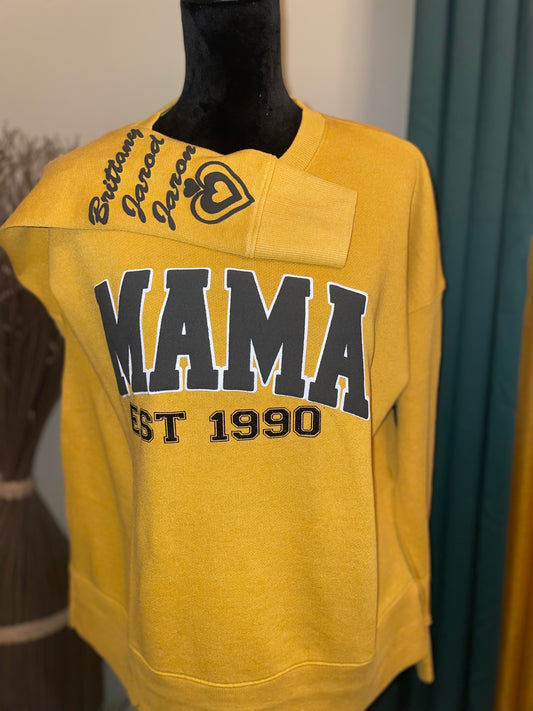Full pullover MAMA sweatshirt with kids names